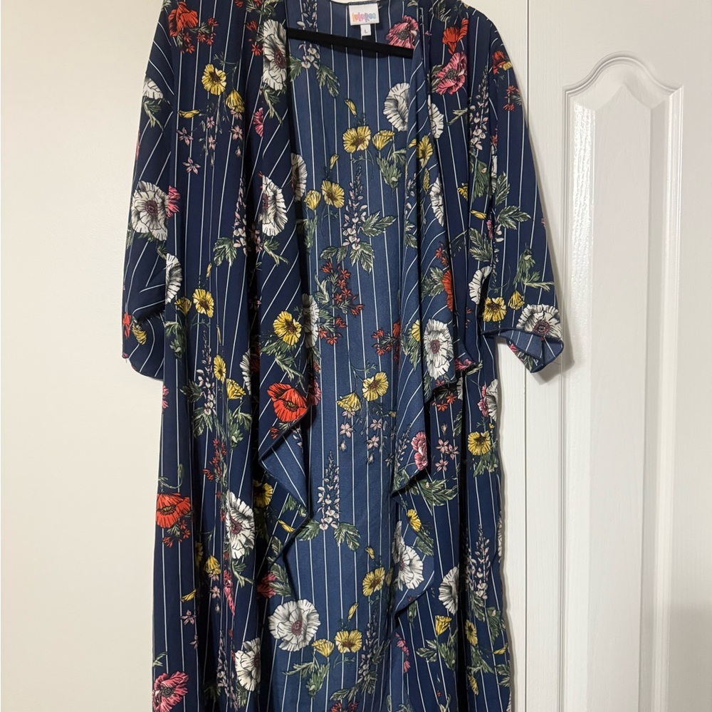 LuLaRoe Large Navy Floral Shirley Kimono